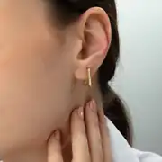 Altın Dikdörtgen Küpe 2