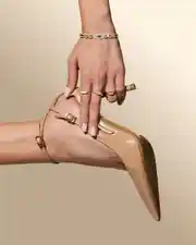 Taş Detaylı Altın Yüzük 4