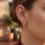 Taşlı Altın Halka Küpe 2