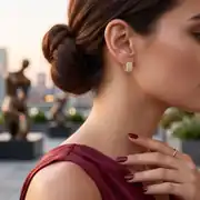 Taşlı J Altın Küpe 2