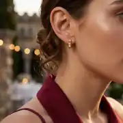 Taş Detaylı Altın Halka Küpe 2