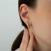 Yıldızlı Altın Halka Küpe 2