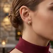 Altın Taş Detaylı Küpe 2
