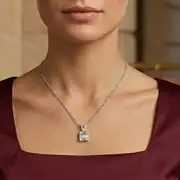 Pırlanta Kare Baget Kolye 0.29 Karat 2