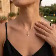 Altın Işıltılı Güneş Kolye 2